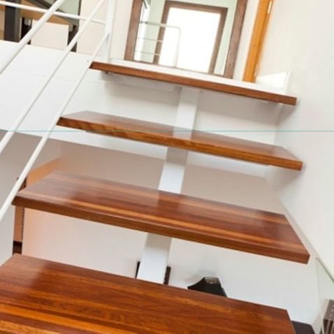Molduras Cabrero escaleras de madera
